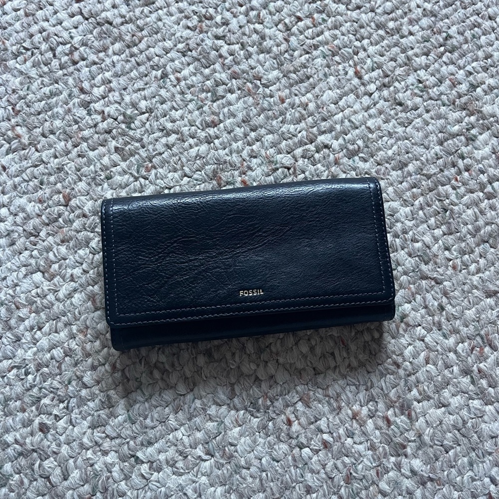 Fossil wallet